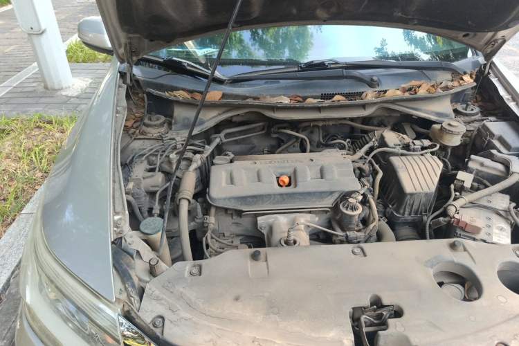 Used Honda Crider 2013 1.8L automatic luxury edition Engine Bay Right