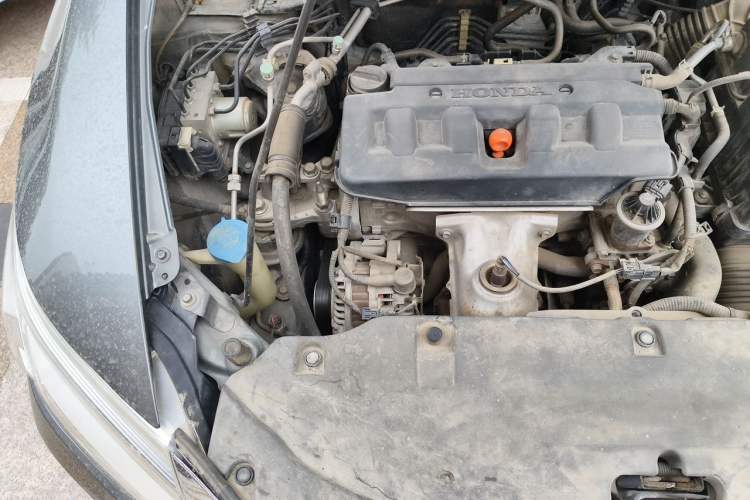 Used Honda Crider 2013 1.8L automatic luxury edition Engine Bay Right