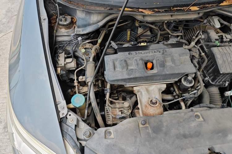 Used Honda Crider 2013 1.8L automatic luxury edition Engine Bay Right