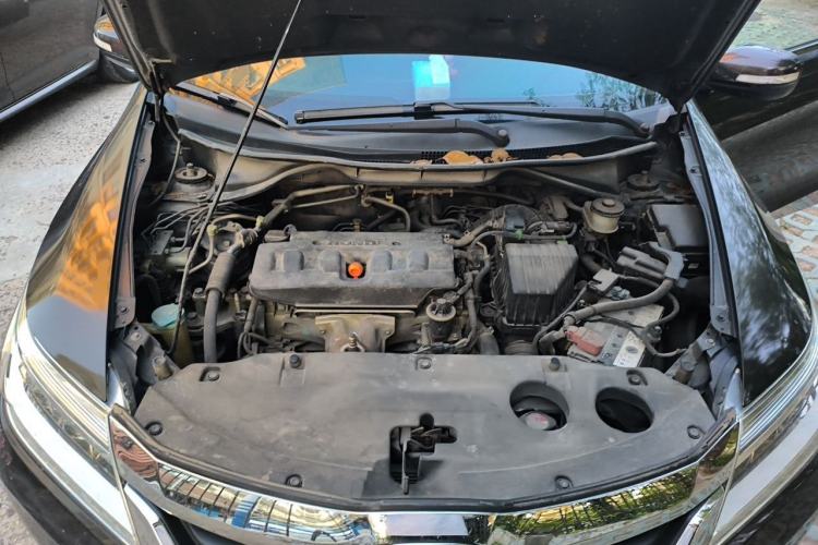 Used Honda Crider 2013 1.8L automatic flagship version Engine Bay