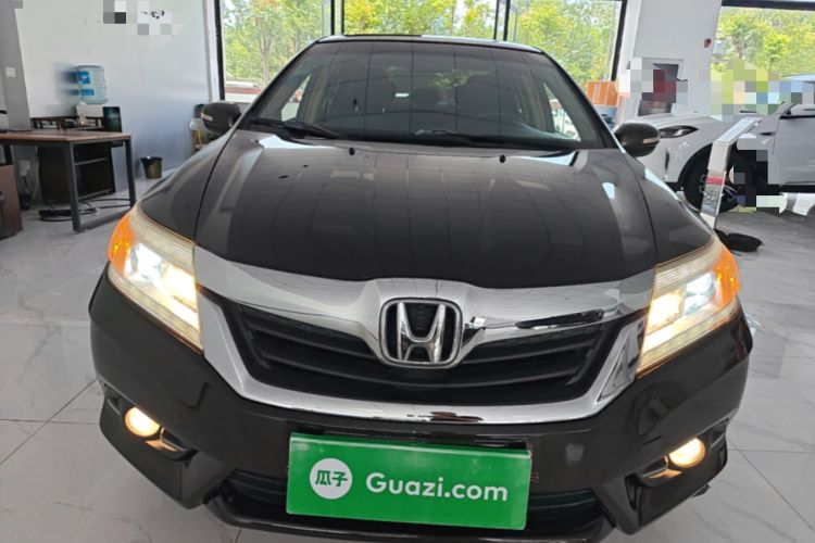 Used Honda Crider 2013 1.8L automatic luxury edition Front