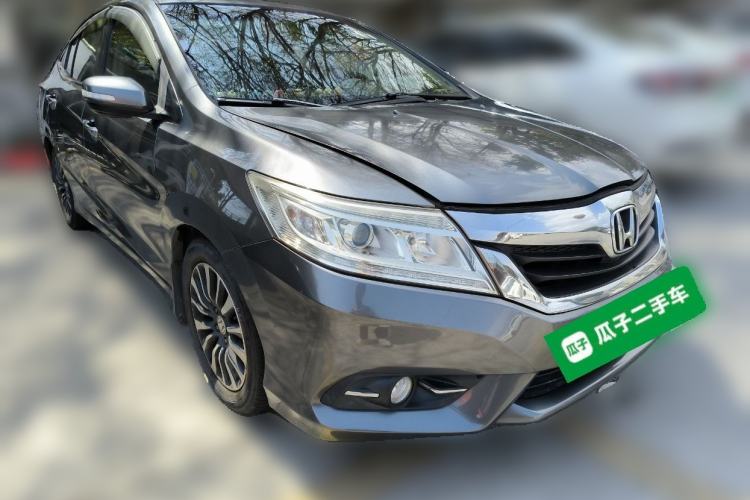 Used Honda Crider 2013 1.8L automatic luxury edition Front Right 45 Deg