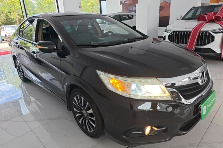 Used Honda Crider 2013 1.8L automatic luxury edition Front Right 45 Deg