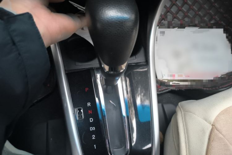 Used Honda Crider 2013 1.8L automatic luxury edition Gear Lever