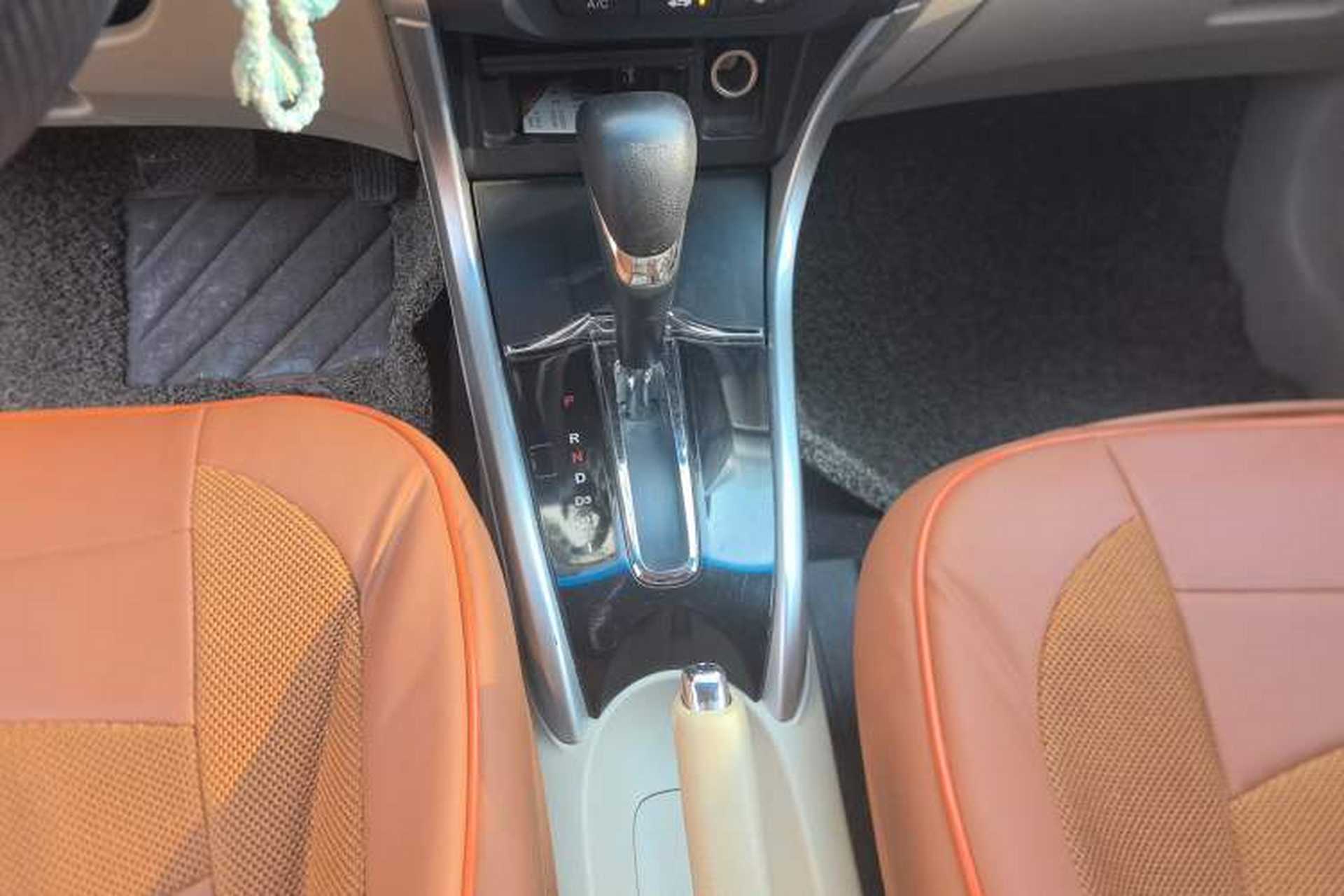 Used Honda Crider 2013 1.8L automatic comfort version Gear Lever
