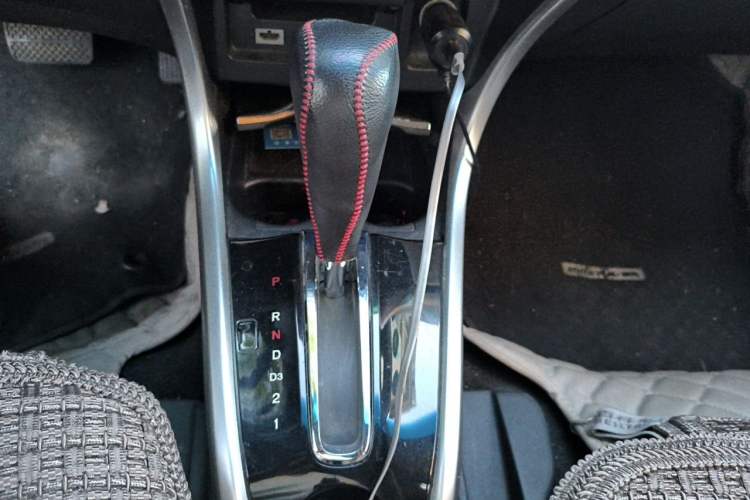 Used Honda Crider 2013 1.8L automatic flagship version Gear Lever