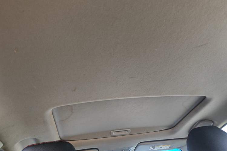 Used Honda Crider 2013 1.8L automatic luxury edition Headliner