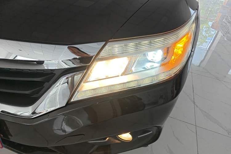 Used Honda Crider 2013 1.8L automatic luxury edition Left Front Headlight