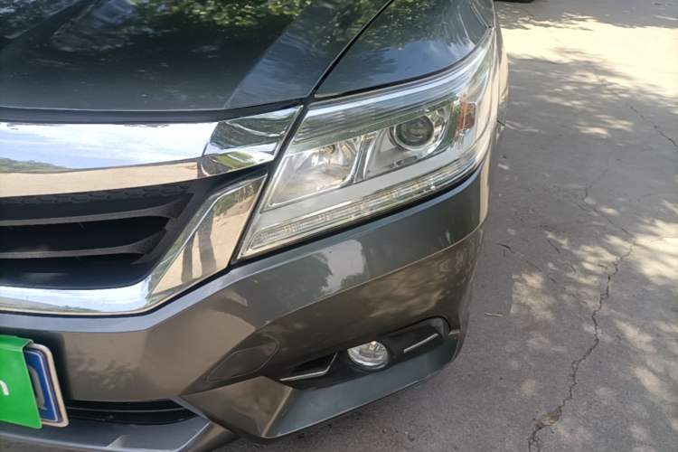 Used Honda Crider 2013 1.8L automatic luxury edition Left Front Headlight