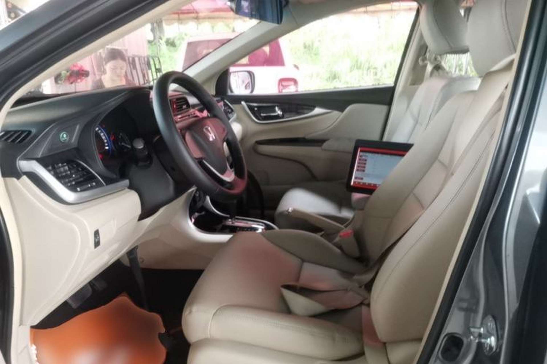 Used Honda Crider 2013 1.8L automatic comfort version Left Front Seat