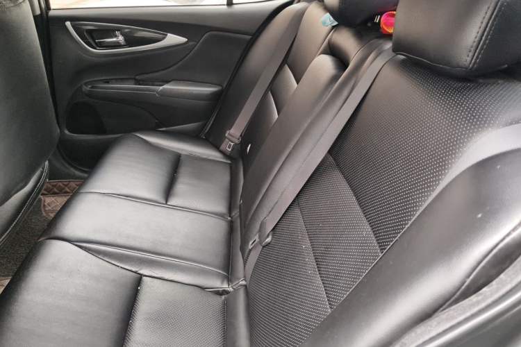 Used Honda Crider 2013 1.8L automatic luxury edition Left Rear Seat