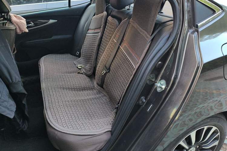 Used Honda Crider 2013 1.8L automatic flagship version Left Rear Seat