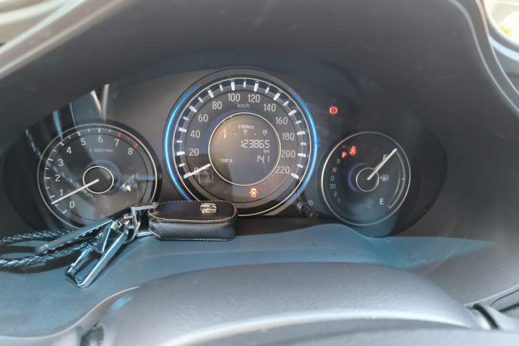 Used Honda Crider 2013 1.8L automatic luxury edition Odometer Close Up