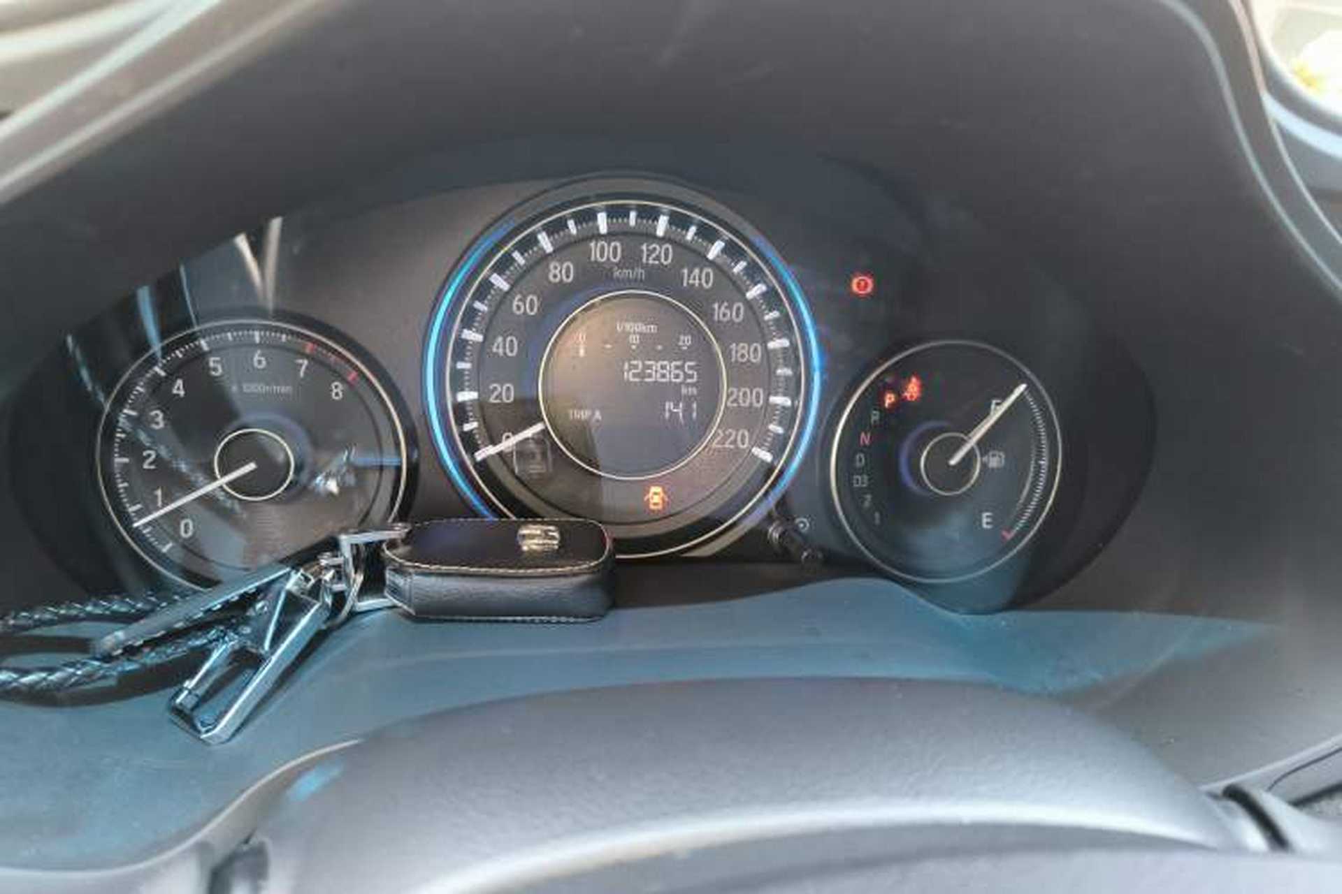 Used Honda Crider 2013 1.8L automatic luxury edition Odometer Close Up