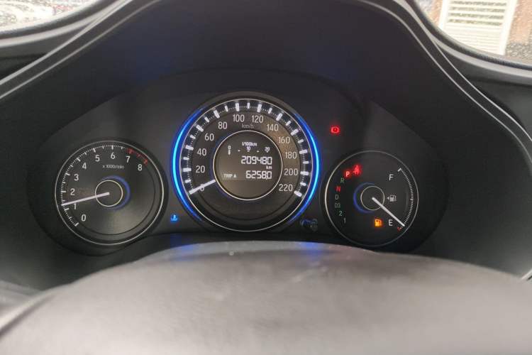 Used Honda Crider 2013 1.8L automatic luxury edition Odometer Close Up