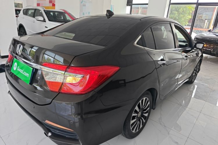 Used Honda Crider 2013 1.8L automatic luxury edition Rear Right 45 Deg