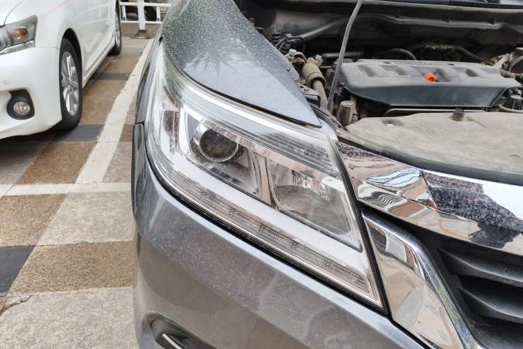 Used Honda Crider 2013 1.8L automatic luxury edition Right Front Headlight