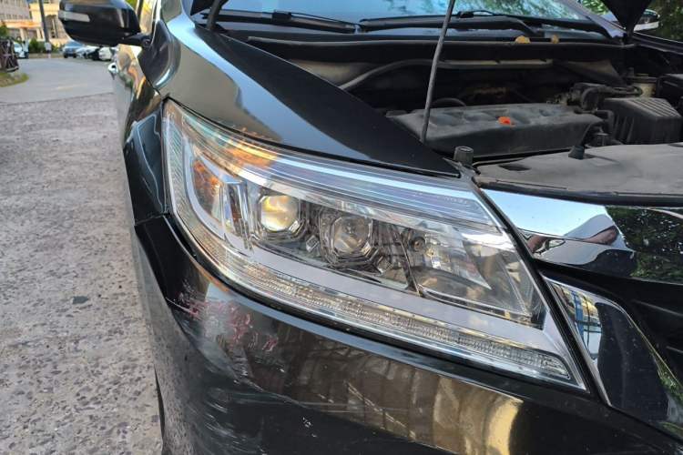 Used Honda Crider 2013 1.8L automatic flagship version Right Front Headlight