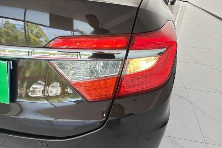 Used Honda Crider 2013 1.8L automatic luxury edition Right Rear Taillight