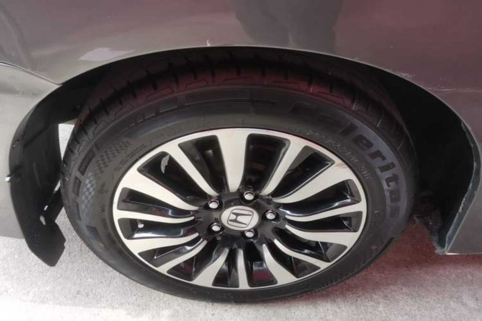 Used Honda Crider 2013 1.8L automatic comfort version Right Rear Wheel Hub