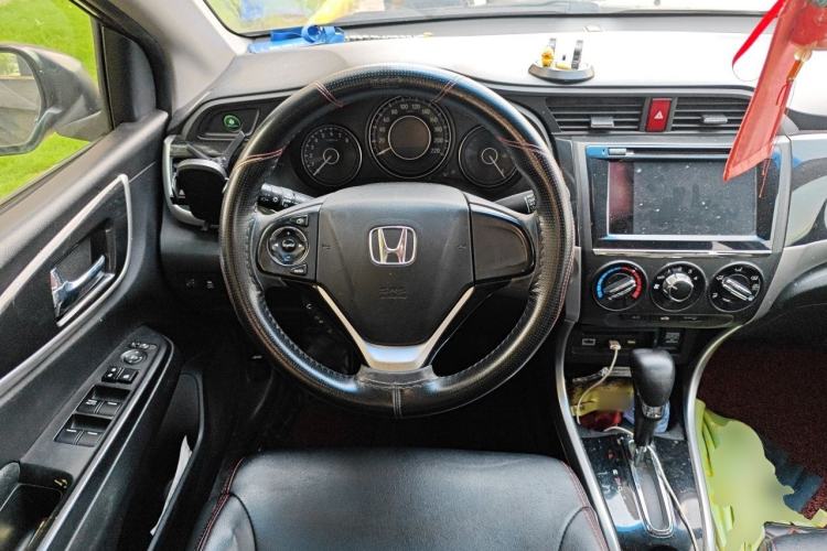 Used Honda Crider 2013 1.8L automatic luxury edition Steering Wheel
