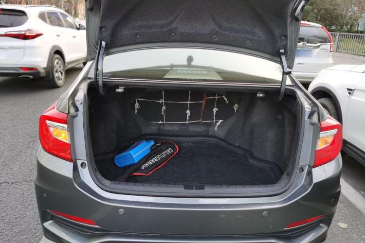 Used Honda Crider 2013 1.8L automatic luxury edition Trunk