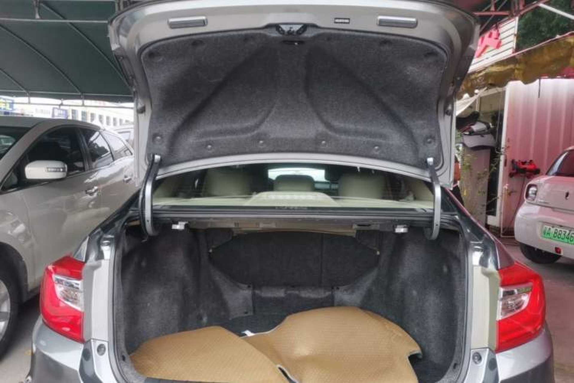Used Honda Crider 2013 1.8L automatic comfort version Trunk