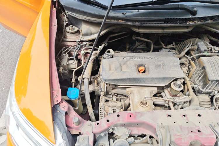 Used Honda Crider 2013 1.8L automatic luxury edition Engine Bay Right