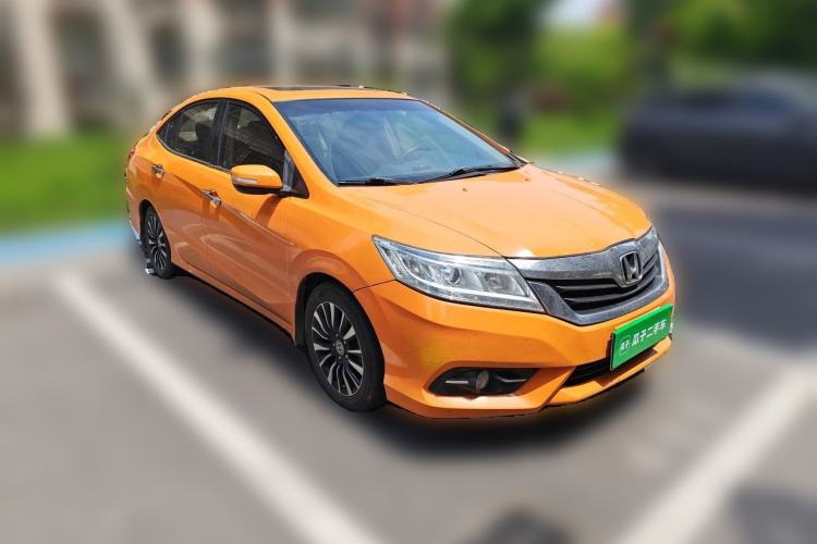 Used Honda Crider 2013 1.8L automatic luxury edition Front Right 45 Deg