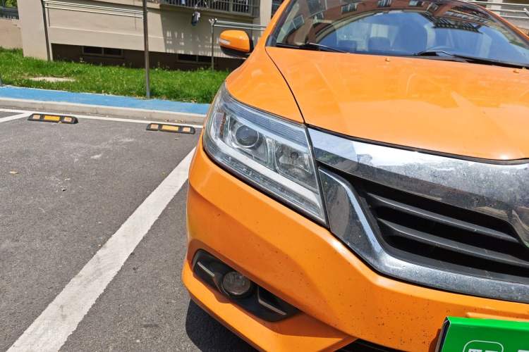 Used Honda Crider 2013 1.8L automatic luxury edition Right Front Headlight