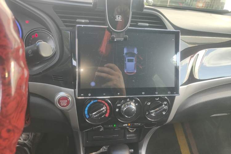Used Honda Crider 2013 1.8L automatic luxury edition Audio And AC Panel