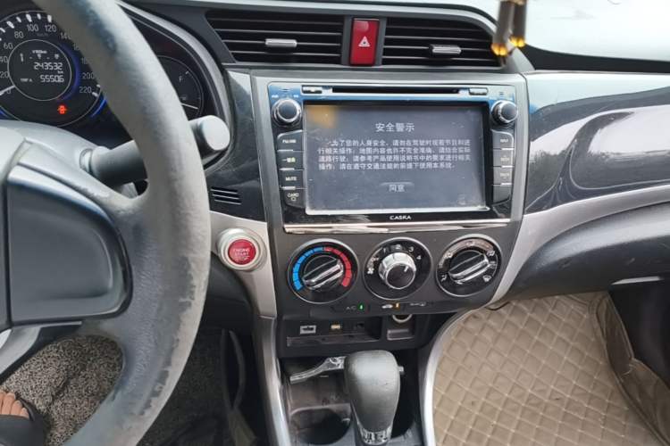 Used Honda Crider 2013 1.8L automatic luxury edition Audio And AC Panel