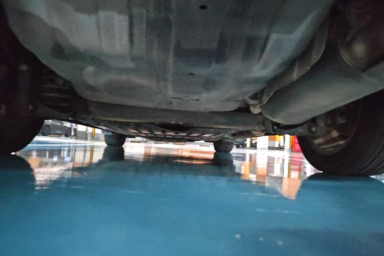 Used Honda Crider 2013 1.8L automatic luxury edition Chassis Rear
