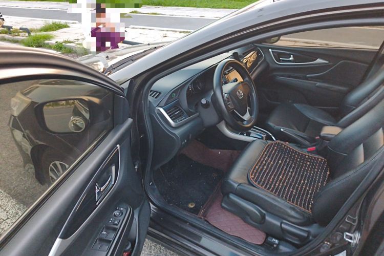 Used Honda Crider 2013 1.8L automatic luxury edition Driver Seat