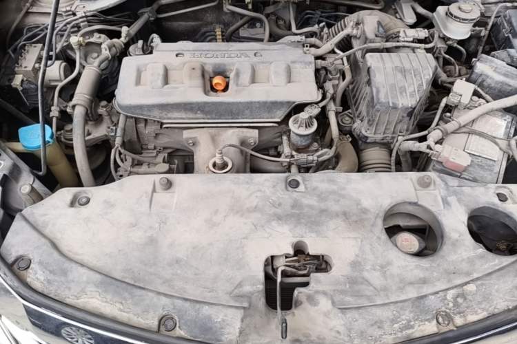 Used Honda Crider 2013 1.8L automatic luxury edition Engine Bay