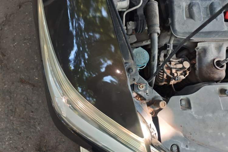 Used Honda Crider 2013 1.8L automatic flagship version Engine Bay Right