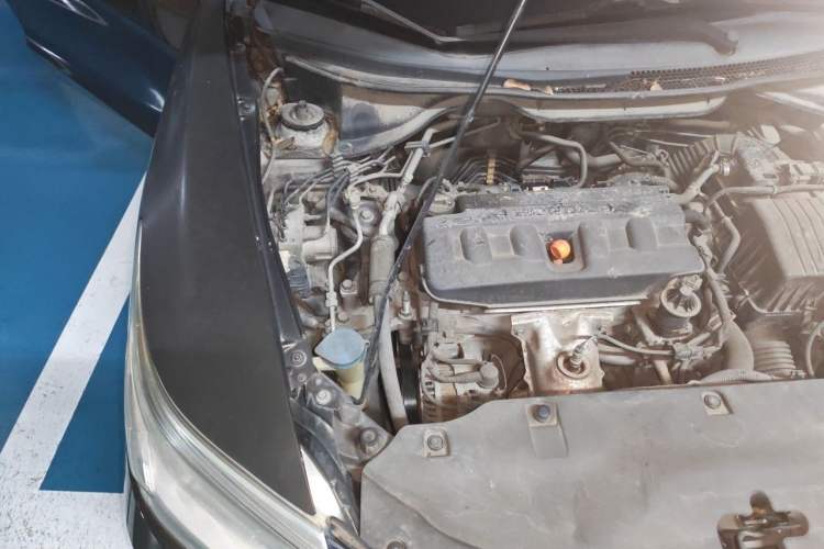 Used Honda Crider 2013 1.8L automatic luxury edition Engine Bay Right
