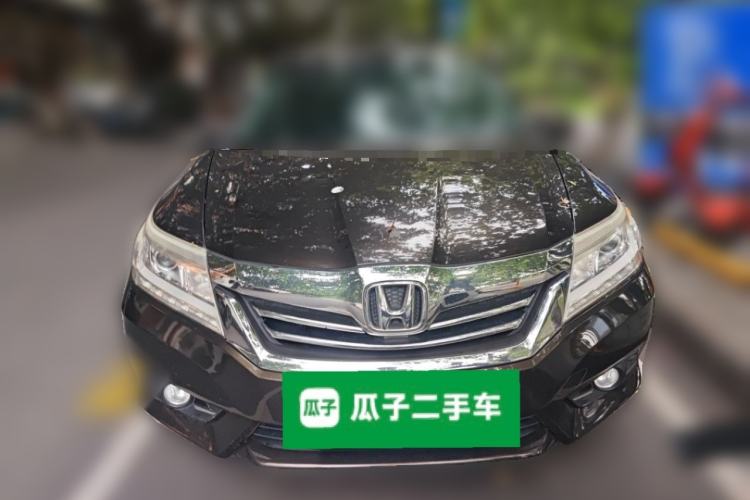 Used Honda Crider 2013 1.8L automatic luxury edition Front