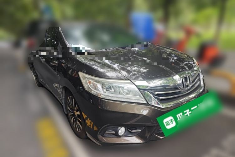 Used Honda Crider 2013 1.8L automatic luxury edition Front Right 45 Deg