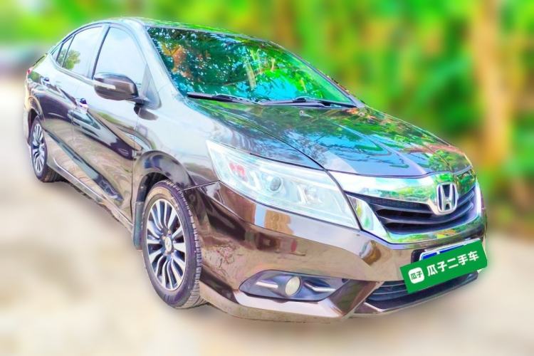 Used Honda Crider 2013 1.8L automatic luxury edition Front Right 45 Deg