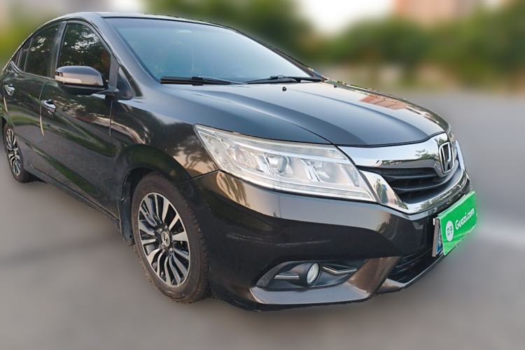 Used Honda Crider 2013 1.8L automatic luxury edition Front Right 45 Deg
