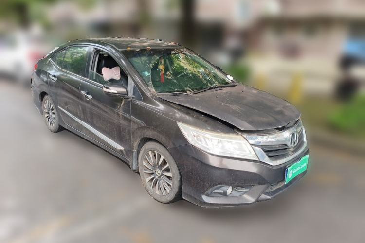 Used Honda Crider 2013 1.8L automatic luxury edition Front Right 45 Deg