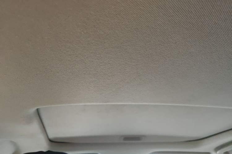 Used Honda Crider 2013 1.8L automatic luxury edition Headliner