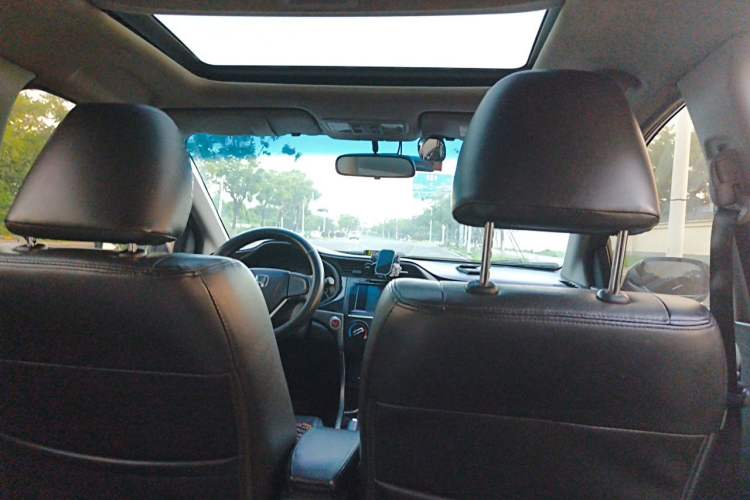 Used Honda Crider 2013 1.8L automatic luxury edition Headliner