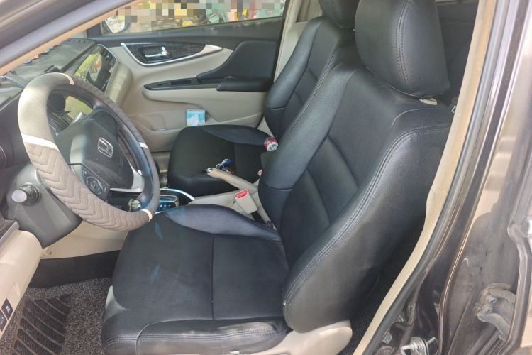Used Honda Crider 2013 1.8L automatic luxury edition Left Front Seat