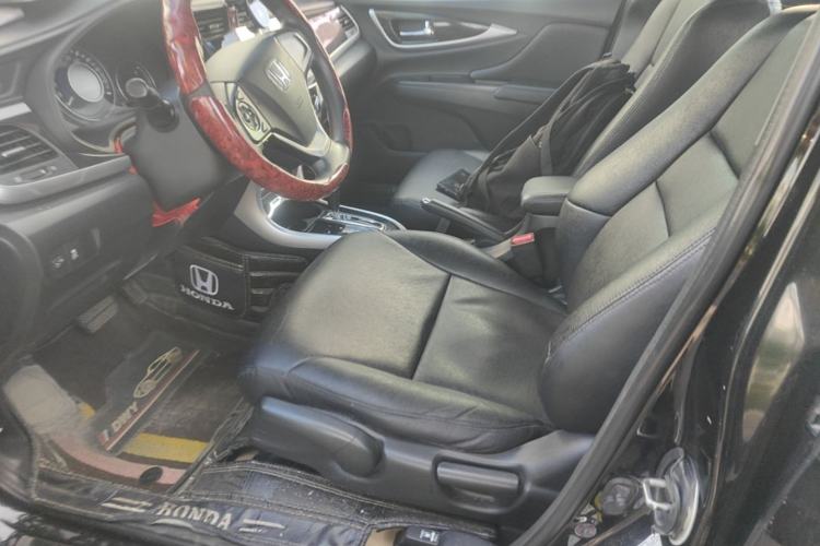 Used Honda Crider 2013 1.8L automatic luxury edition Left Front Seat
