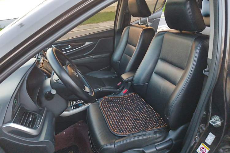 Used Honda Crider 2013 1.8L automatic luxury edition Left Front Seat
