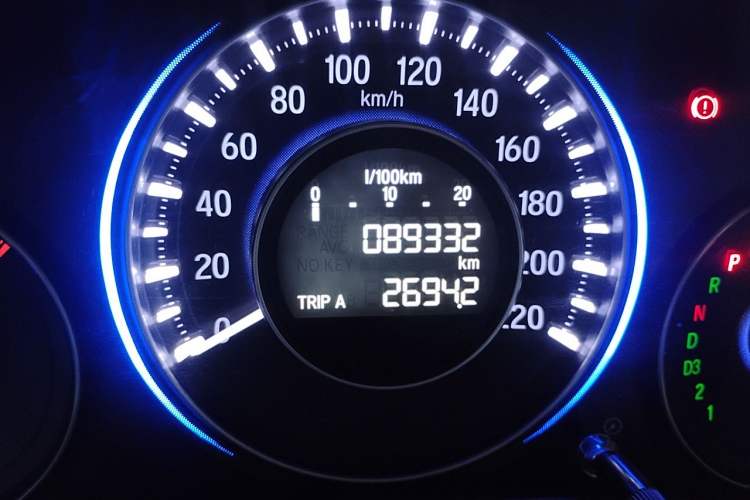 Used Honda Crider 2013 1.8L automatic comfort version Odometer Close Up