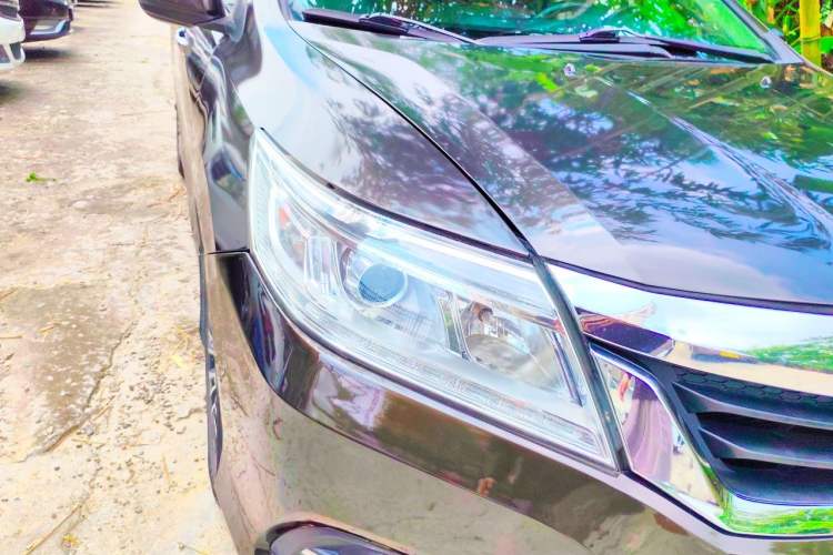 Used Honda Crider 2013 1.8L automatic luxury edition Right Front Headlight