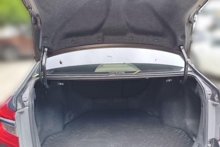 Used Honda Crider 2013 1.8L automatic luxury edition Trunk